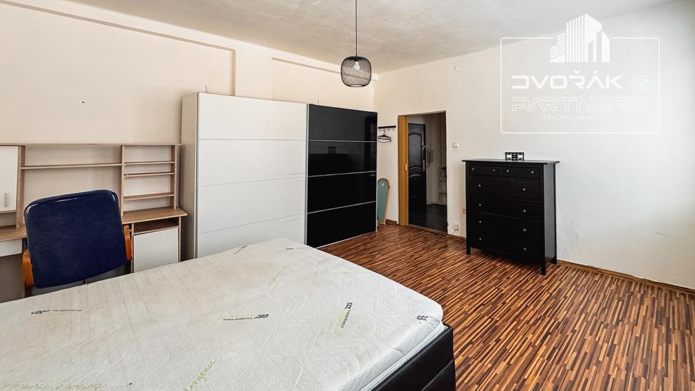 Exkluzívne! Čiastočne zrekonštruovaný 2-izbový byt v Harmanci na predaj