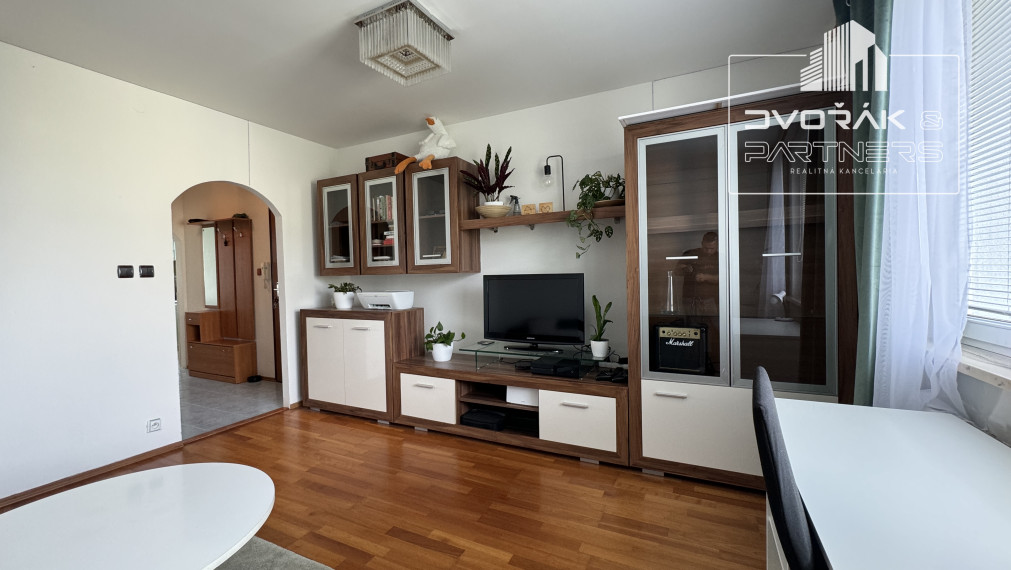 EXKLUZÍVNE!!! Prenájom 2-izbového zariadeného bytu v Sásovej