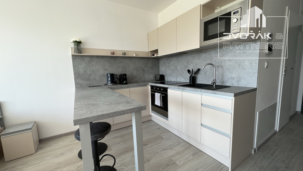 REZERVOVANÝ! Exkluzívne!! 1-izbový byt v novostavbe Stošice - Podhorany s parkovacím miestom na predaj