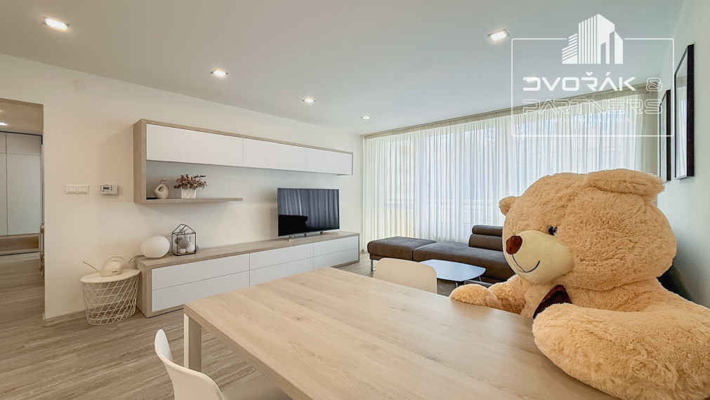 REZERVOVANÝ!!! EXKLUZÍVNE!!! Moderný 3 izbový byt na Bakossovej ulici na predaj