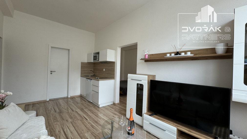 EXKLUZÍVNE! Kompletne zariadený 2-izbový byt na prenájom