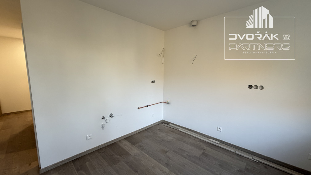 REZERVOVANÝ!!! EXKLUZÍVNE 3izbový byt po kompletnej rekonštrukcii v Radvani