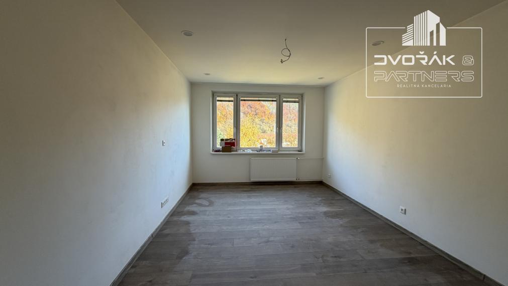 REZERVOVANÝ!!! EXKLUZÍVNE 3izbový byt po kompletnej rekonštrukcii v Radvani