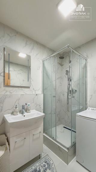 EXKLUZÍVNE!!! 1-izbový byt po kompletnej rekonštrukcii na Podháji na predaj