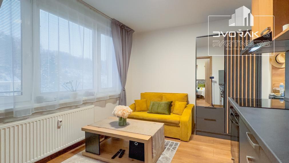 EXKLUZÍVNE!!! 1-izbový byt po kompletnej rekonštrukcii na Podháji na predaj