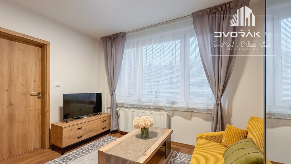 EXKLUZÍVNE!!! 1-izbový byt po kompletnej rekonštrukcii na Podháji na predaj