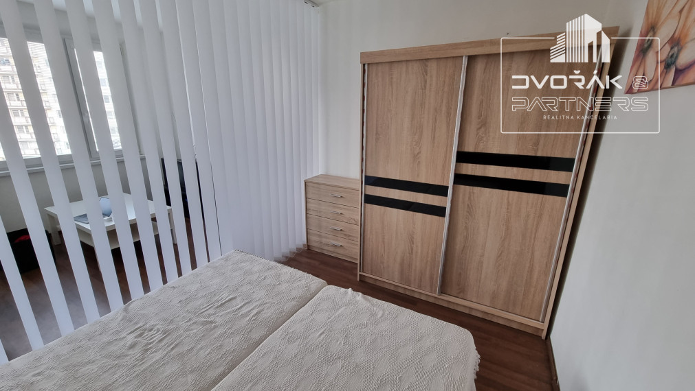 Exkluzívne!!! Veľký 1-izbový byt v lokalite Záhonok na prenájom