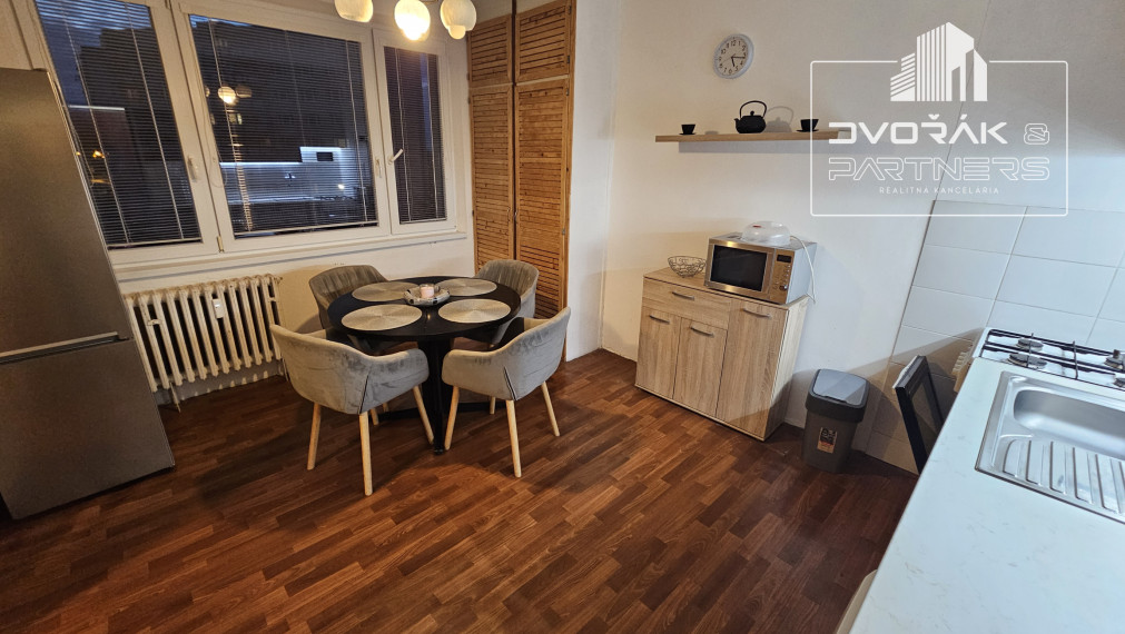 Exkluzívne!!! Veľký 1-izbový byt v lokalite Záhonok na prenájom