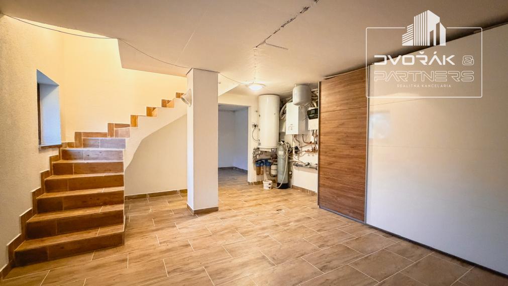 EXKLUZÍVNE!!! Rodinný dom v Malachove na predaj