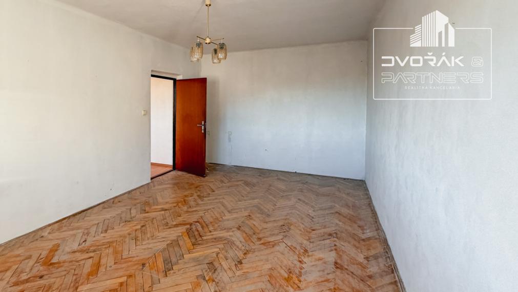 EXKLUZÍVNE!!! 2izbový byt v pôvodnom stave na Sadovej ulici