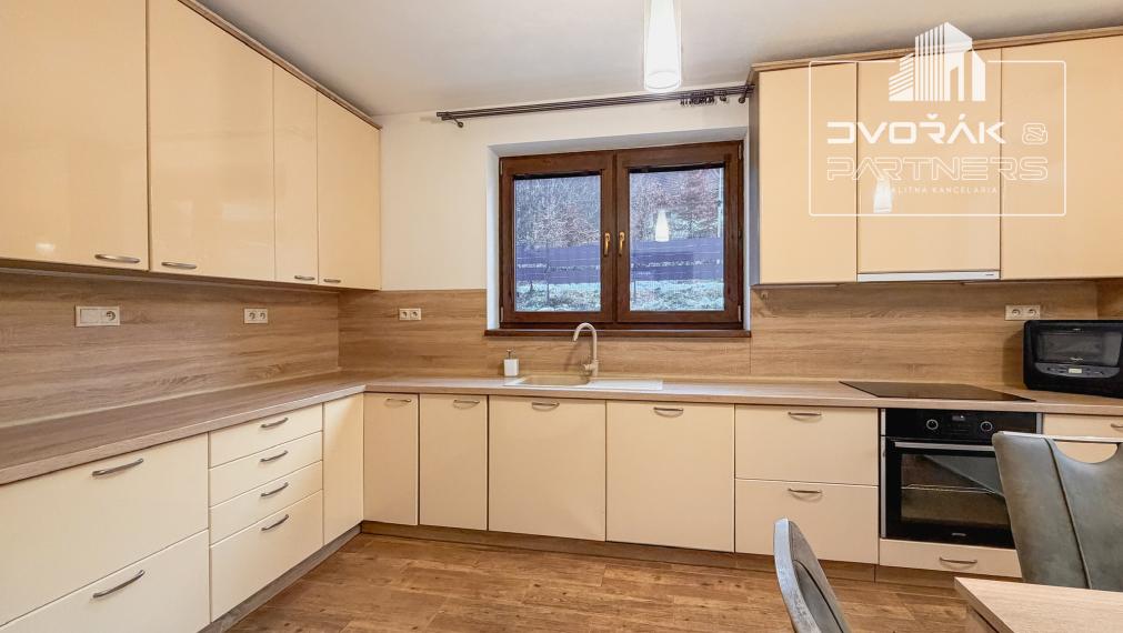 EXKLUZÍVNE!!! Rodinný dom v Malachove na predaj