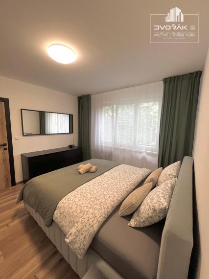 EXKLUZÍVNE!!! Kompletne zrekonštruovaný 2-izbový byt na Švermovej ulici