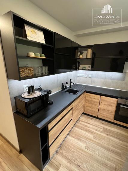 EXKLUZÍVNE!!! Kompletne zrekonštruovaný 2-izbový byt na Švermovej ulici