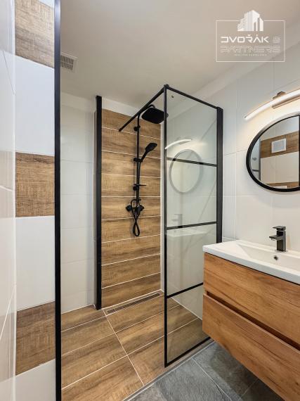 Exkluzívne! Kompletne zrekonštruovaný 3-izbový byt na Mierovej ulici na predaj