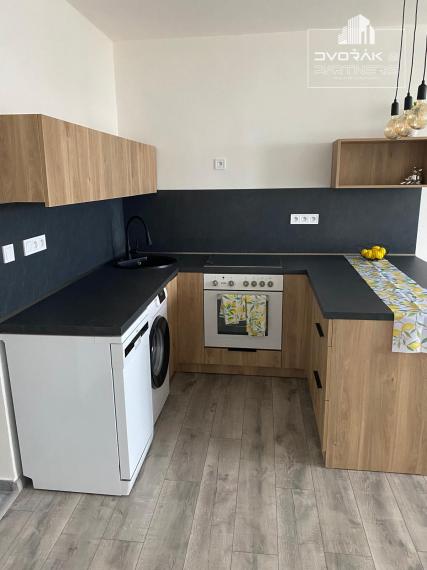 Exkluzívne! Kompletne zrekonštruovaný 3-izbový byt na Mierovej ulici na predaj