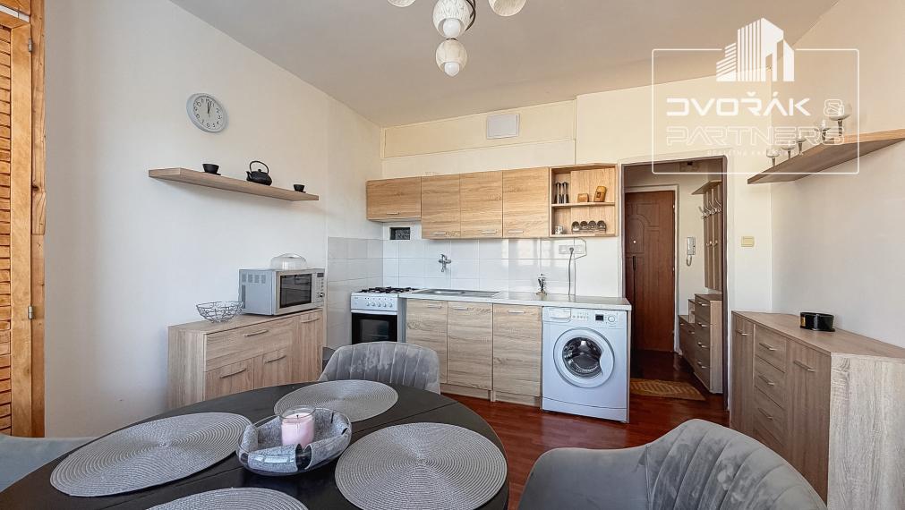 Exkluzívne!!! Veľký 1-izbový byt v lokalite Záhonok na predaj