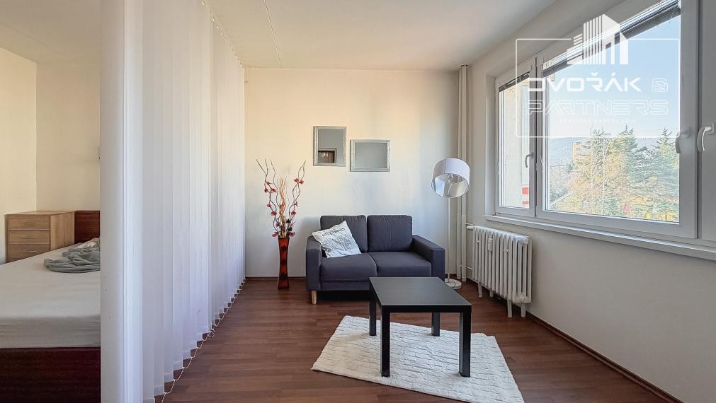 Exkluzívne!!! Veľký 1-izbový byt v lokalite Záhonok na predaj