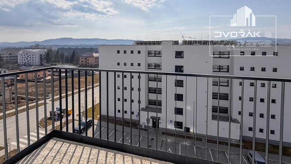 Exkluzívne! 1-izbový byt s veľkou loggiou v novostavbe Kasárne na predaj