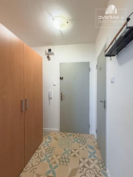 EXKLUZÍVNE!!!  1-izbový byt na Tulskej na prenájom