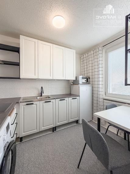 EXKLUZÍVNE!!!  1-izbový byt na Tulskej na prenájom