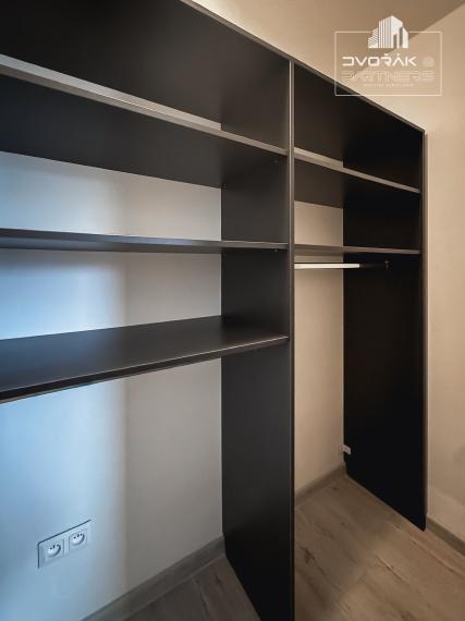 Moderný 2-izbový byt v novostavbe s parkovacím miestom v garáži na predaj