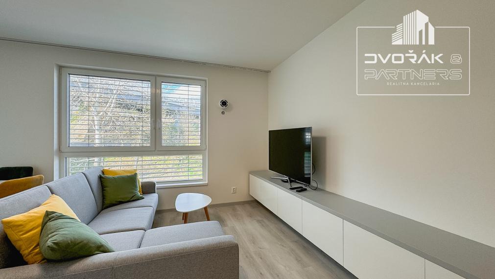 Moderný 2-izbový byt v novostavbe Viladom Hurbanova s parkovacím miestom v garáži na prenájom