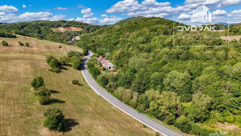 NA PREDAJ / Moderná novostavba rodinného domu 5 min. od Banskej Bystrice