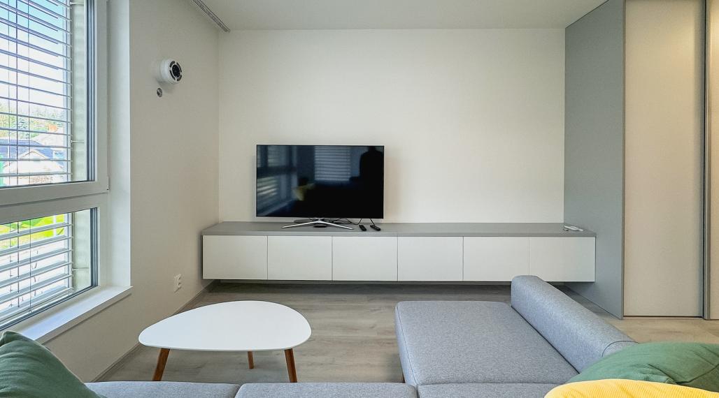 Moderný 2-izbový byt v novostavbe Viladom Hurbanova s parkovacím miestom v garáži na prenájom