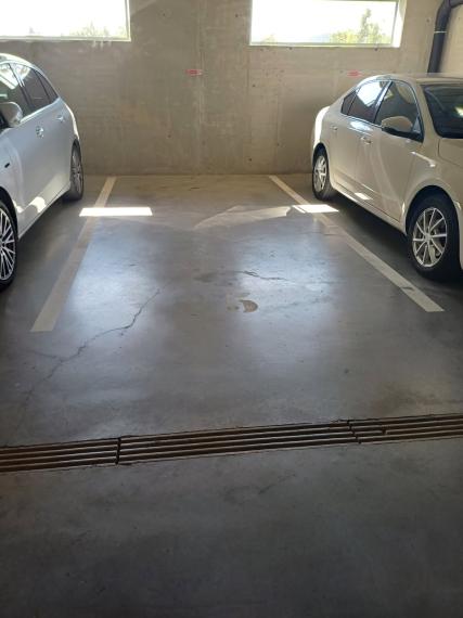 EXKLUZÍVNE! Parkovacie miesto v podzemnej garáži na Hurbanovej ulici na predaj