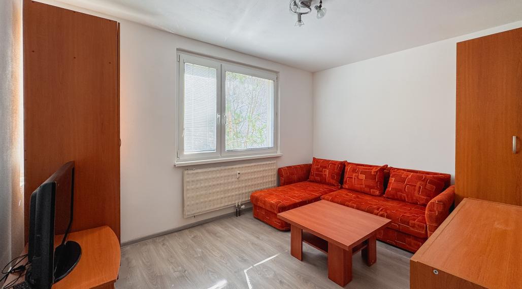 EXKLUZÍVNE!!!  1-izbový byt v Sásovej na prenájom