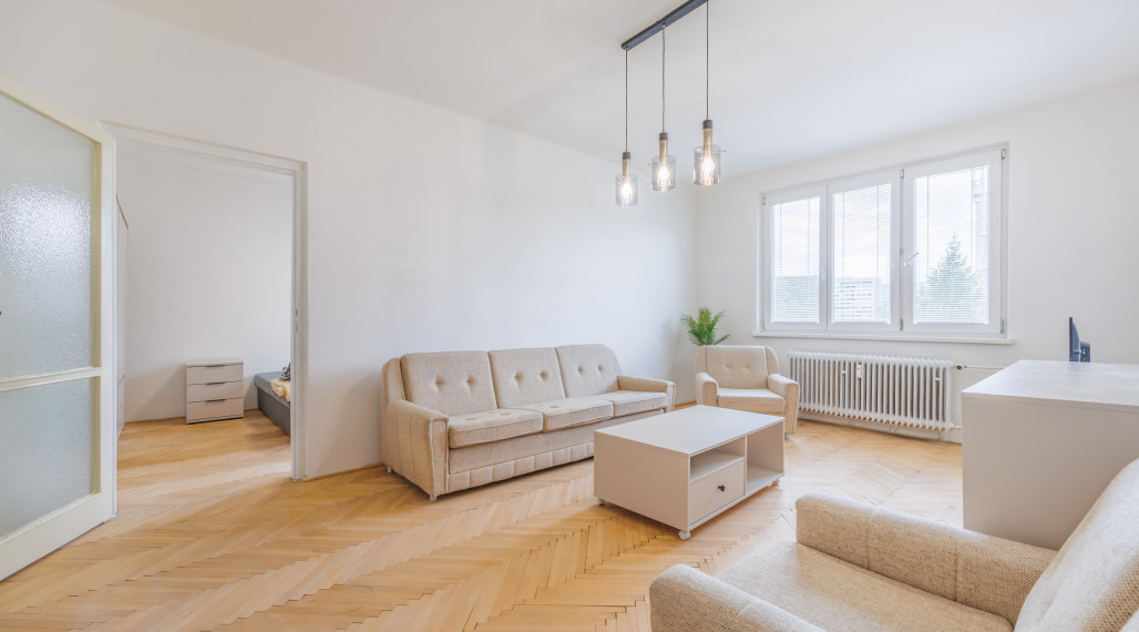 NA PRENÁJOM / Kompletne zariadený 2-izbový byt v širšom centre mesta