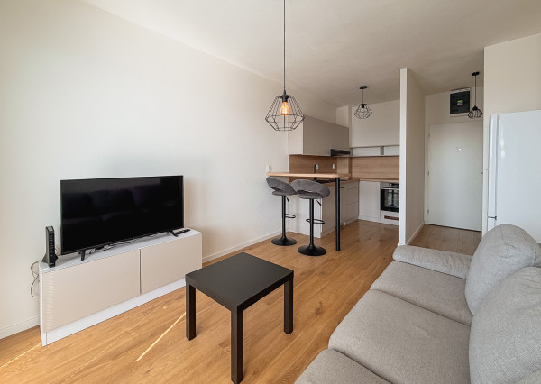 Exkluzívne! 1-izbový byt s veľkou loggiou v novostavbe Kasárne na predaj