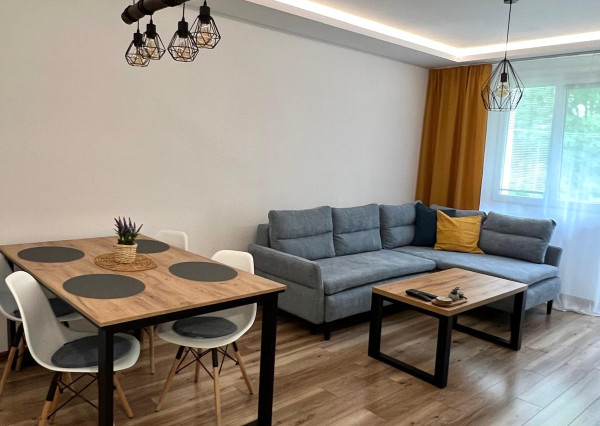 Kompletne zrekonštruovaný 2 izbový byt na Švermovej na prenájom