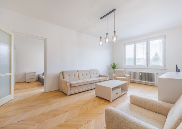 NA PRENÁJOM / Kompletne zariadený 2-izbový byt v širšom centre mesta