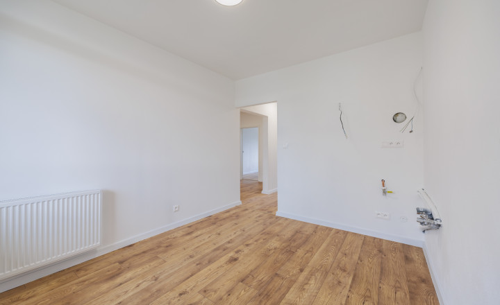 NA PREDAJ / Kompletne zrekonštruovaný 3-izbový byt typu VNKS - fotografia 6