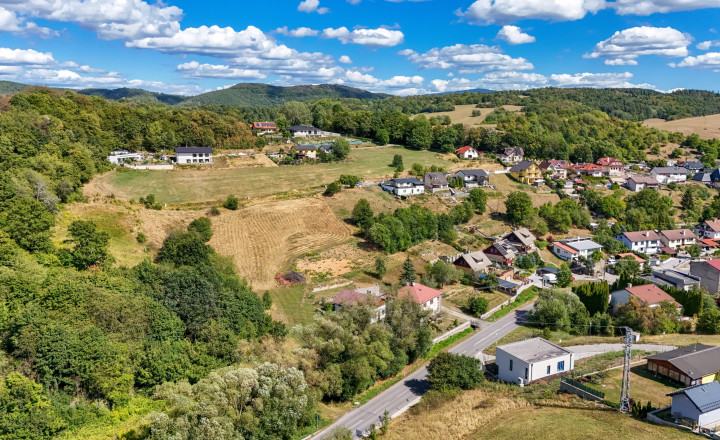 NA PREDAJ / Moderná novostavba rodinného domu 5 min. od Banskej Bystrice - fotografia 14