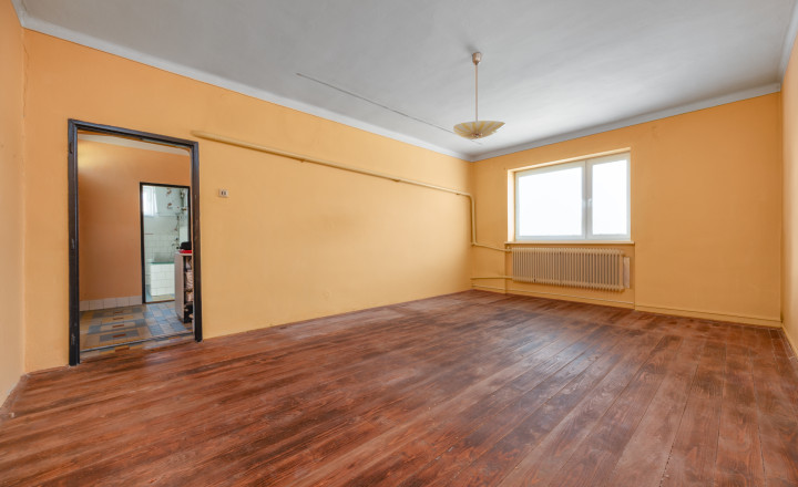 NA PREDAJ / Rodinný dom v obci Predajná - fotografia 1