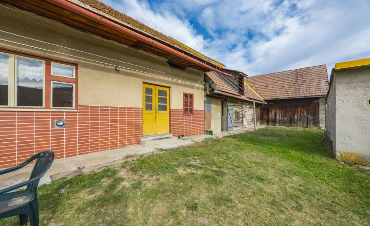 NA PREDAJ / Rodinný dom v obci Predajná - fotografia 14